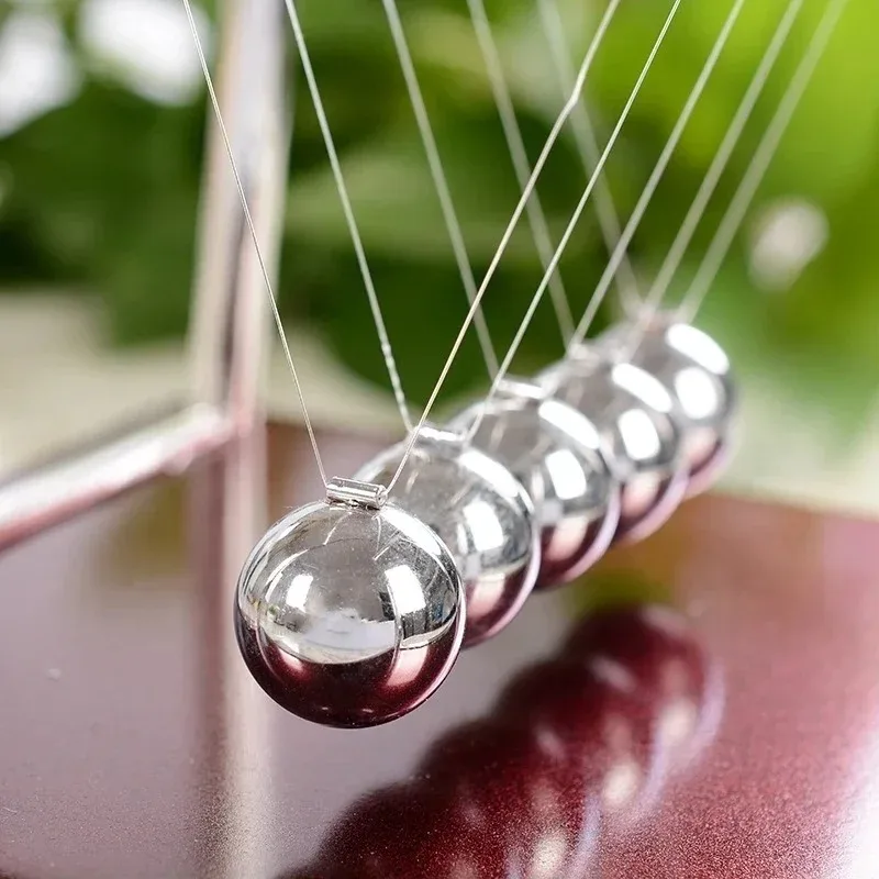 Newton Cradle Steel Balance Ba - огляд і ціна Renewable Energy Lab